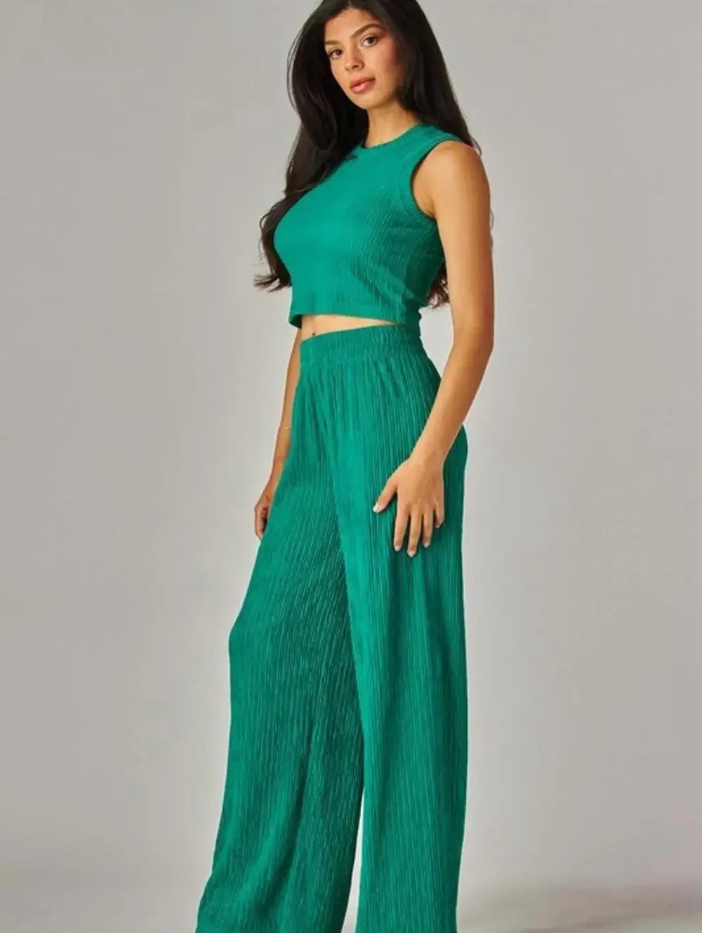 Love Poem Plisse Lounge Set Emerald Green Large Wide Leg 2 piece Spring NWT
